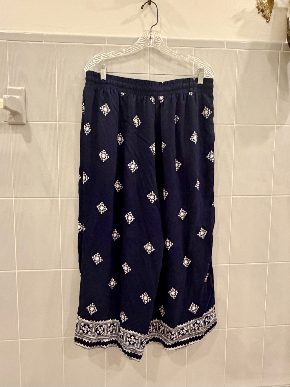 BloomChic Navy Blue Wide Leg Pants with White Detail